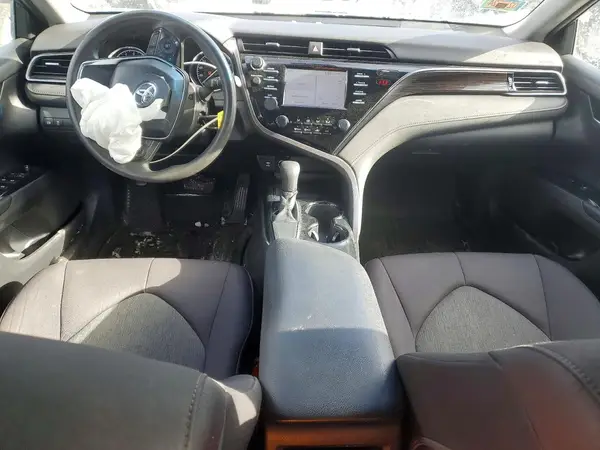 4T1B11HKXKU807263 2019 TOYOTA CAMRY - Image 8