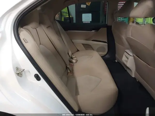 4T1B11HKXKU808767 2019 TOYOTA CAMRY - Image 8