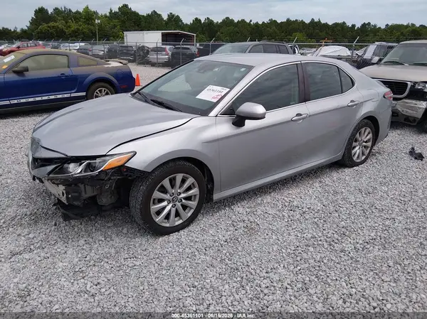 4T1B11HKXKU809210 2019 TOYOTA CAMRY - Image 2