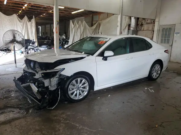 4T1B11HKXKU812947 2019 TOYOTA CAMRY - Image 1