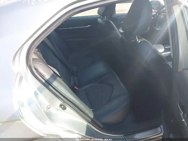 4T1B11HKXKU815377 2019 TOYOTA CAMRY - Image 8