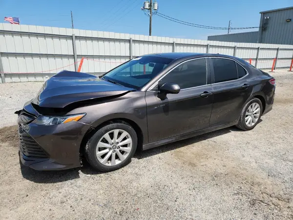 4T1B11HKXKU816643 2019 TOYOTA CAMRY - Image 1