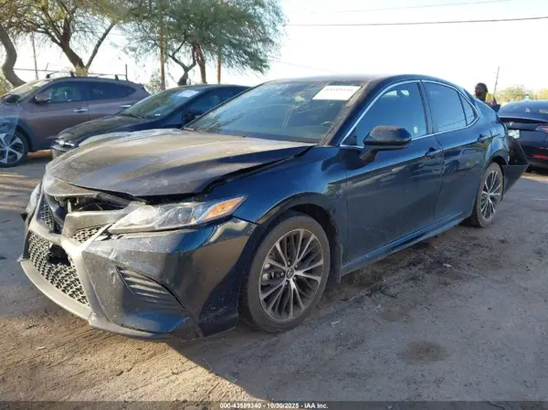 4T1B11HKXKU816741 2019 TOYOTA CAMRY - Image 2