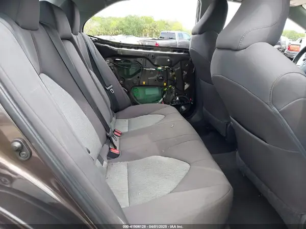 4T1B11HKXKU818442 2019 TOYOTA CAMRY - Image 8