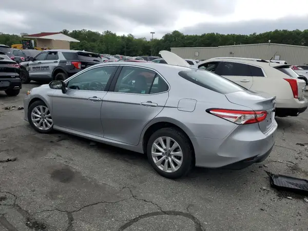 4T1B11HKXKU823561 2019 TOYOTA CAMRY - Image 2