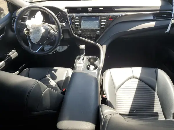 4T1B11HKXKU824256 2019 TOYOTA CAMRY - Image 8