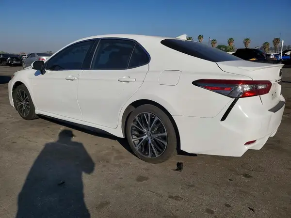 4T1B11HKXKU825875 2019 TOYOTA CAMRY - Image 2