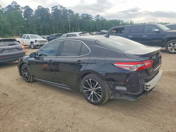 4T1B11HKXKU826587 2019 TOYOTA CAMRY - Image 2
