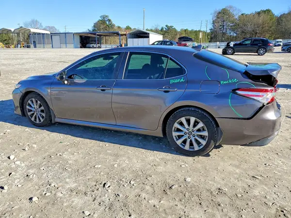 4T1B11HKXKU829912 2019 TOYOTA CAMRY - Image 2
