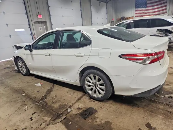 4T1B11HKXKU833555 2019 TOYOTA CAMRY - Image 2
