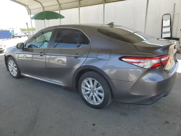 4T1B11HKXKU834642 2019 TOYOTA CAMRY - Image 2