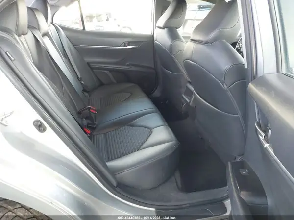 4T1B11HKXKU835077 2019 TOYOTA CAMRY - Image 8