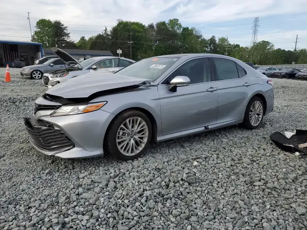 4T1B11HKXKU841994 2019 TOYOTA CAMRY - Image 1