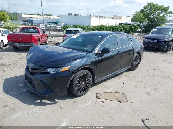 4T1B11HKXKU842532 2019 TOYOTA CAMRY - Image 2