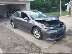 4T1B11HKXKU843194 2019 TOYOTA CAMRY