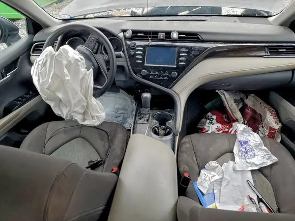 4T1B11HKXKU845429 2019 TOYOTA CAMRY - Image 8