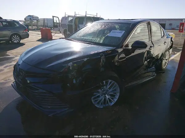 4T1B11HKXKU849934 2019 TOYOTA CAMRY - Image 2