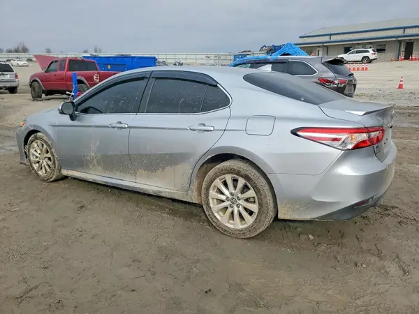 4T1B11HKXKU852915 2019 TOYOTA CAMRY - Image 2