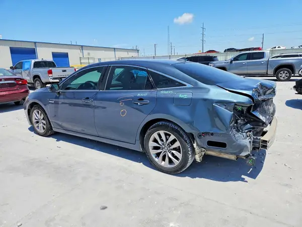 4T1B21FB1KU003014 2019 TOYOTA AVALON - Image 2