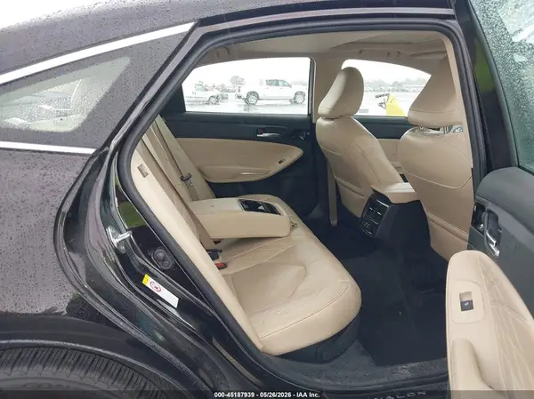 4T1B21FB2KU005256 2019 TOYOTA AVALON - Image 8
