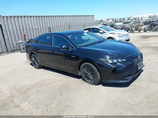 4T1B21FB2KU008240 2019 TOYOTA AVALON - Image 1