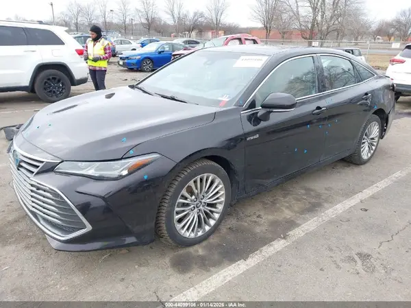 4T1B21FB3KU010207 2019 TOYOTA AVALON - Image 2
