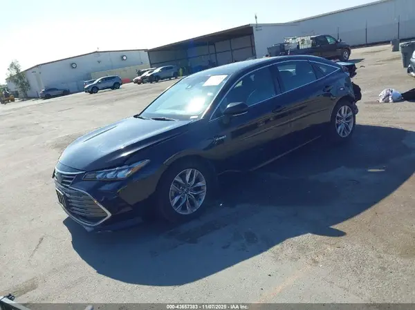 4T1B21FB4KU003301 2019 TOYOTA AVALON - Image 2