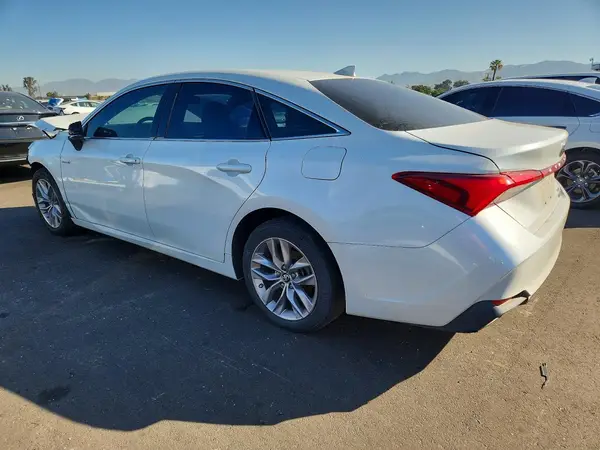 4T1B21FB4KU003928 2019 TOYOTA AVALON - Image 2