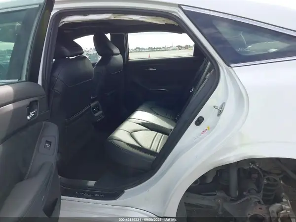 4T1B21FB4KU004612 2019 TOYOTA AVALON - Image 8