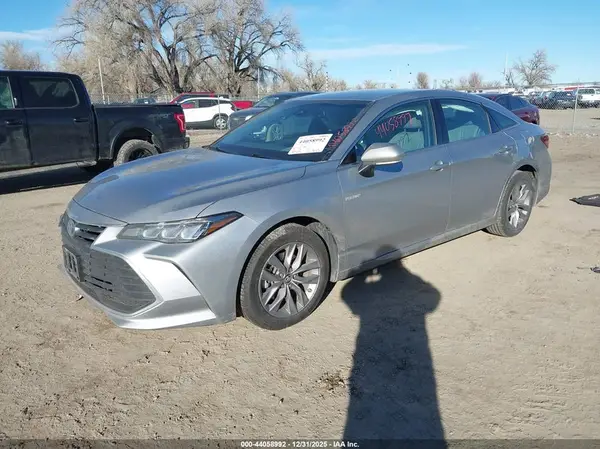 4T1B21FB4KU008062 2019 TOYOTA AVALON - Image 2