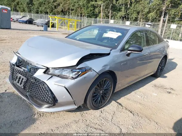 4T1B21FB5KU003422 2019 TOYOTA AVALON - Image 2