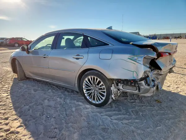 4T1B21FB5KU007518 2019 TOYOTA AVALON - Image 2