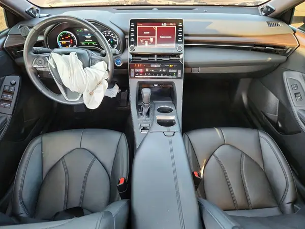 4T1B21FB6KU002747 2019 TOYOTA AVALON - Image 8