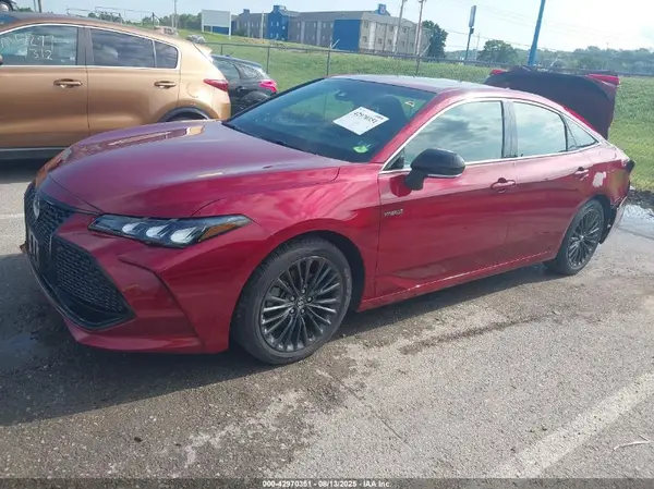 4T1B21FB6KU004529 2019 TOYOTA AVALON - Image 2