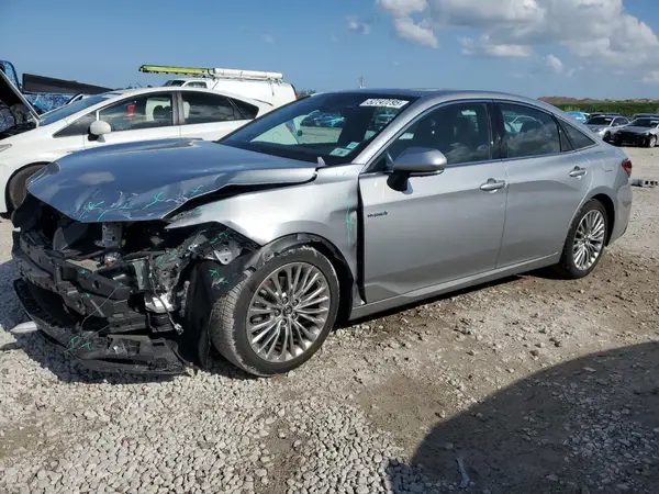 4T1B21FB6KU006104 2019 TOYOTA AVALON - Image 1