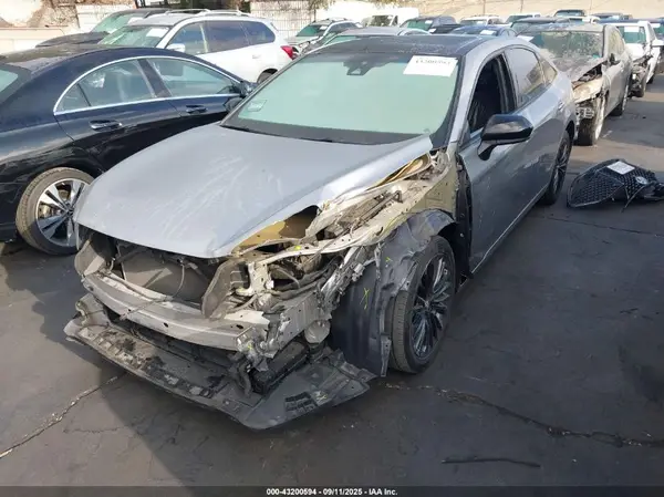 4T1B21FB6KU006541 2019 TOYOTA AVALON - Image 2