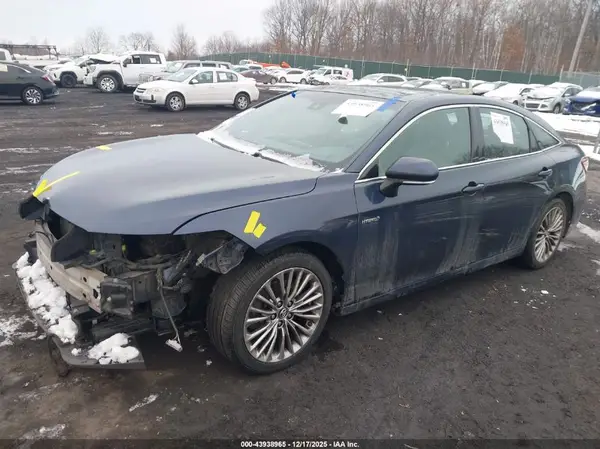 4T1B21FB7KU002045 2019 TOYOTA AVALON - Image 2