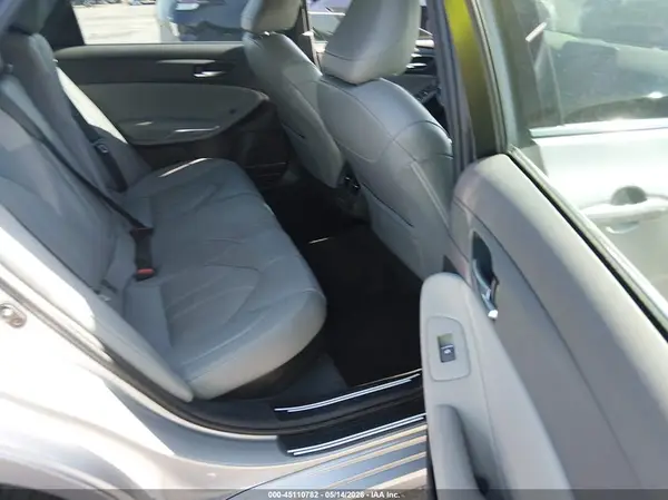 4T1B21FB7KU003082 2019 TOYOTA AVALON - Image 8