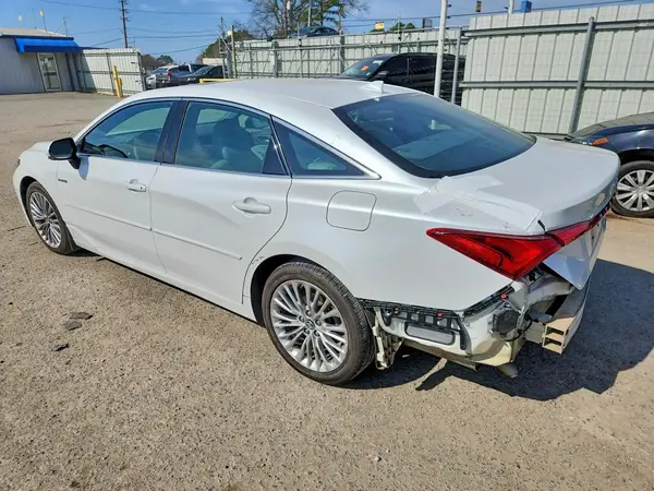 4T1B21FB7KU006001 2019 TOYOTA AVALON - Image 2