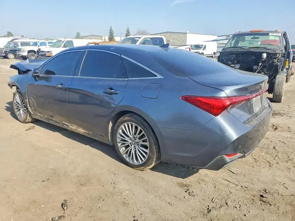 4T1B21FB8KU001101 2019 TOYOTA AVALON - Image 2