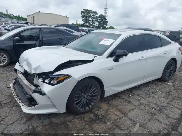 4T1B21FB8KU003463 2019 TOYOTA AVALON - Image 2