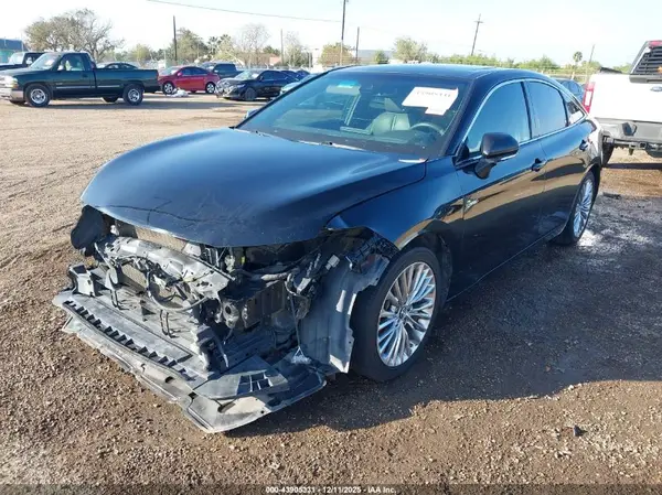 4T1B21FB8KU003723 2019 TOYOTA AVALON - Image 2
