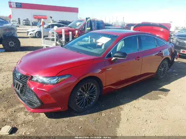 4T1B21FB8KU005035 2019 TOYOTA AVALON - Image 2