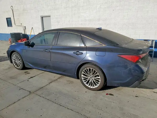 4T1B21FB8KU005827 2019 TOYOTA AVALON - Image 2