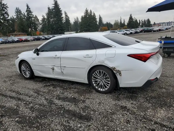 4T1B21FB9KU007957 2019 TOYOTA AVALON - Image 2