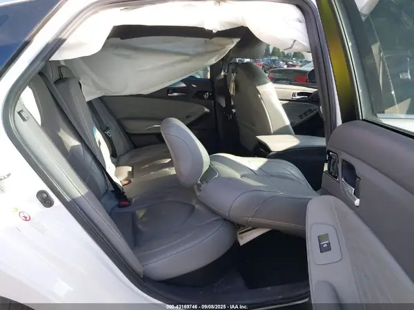 4T1B21FBXKU006087 2019 TOYOTA AVALON - Image 8