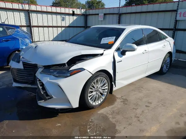 4T1B21FBXKU007482 2019 TOYOTA AVALON - Image 2