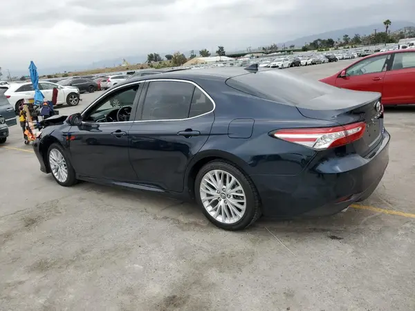 4T1B21HK0JU500292 2018 TOYOTA CAMRY - Image 2