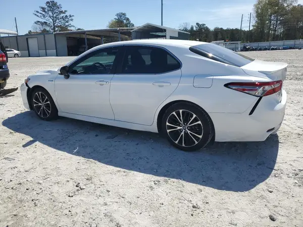 4T1B21HK0JU500762 2018 TOYOTA CAMRY - Image 2