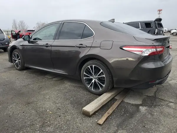 4T1B21HK0KU011196 2019 TOYOTA CAMRY - Image 2